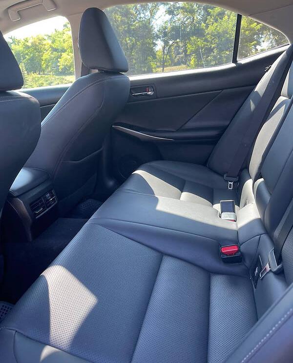 Lexus IS 200t 2016