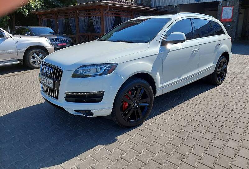 Audi Q7     2014