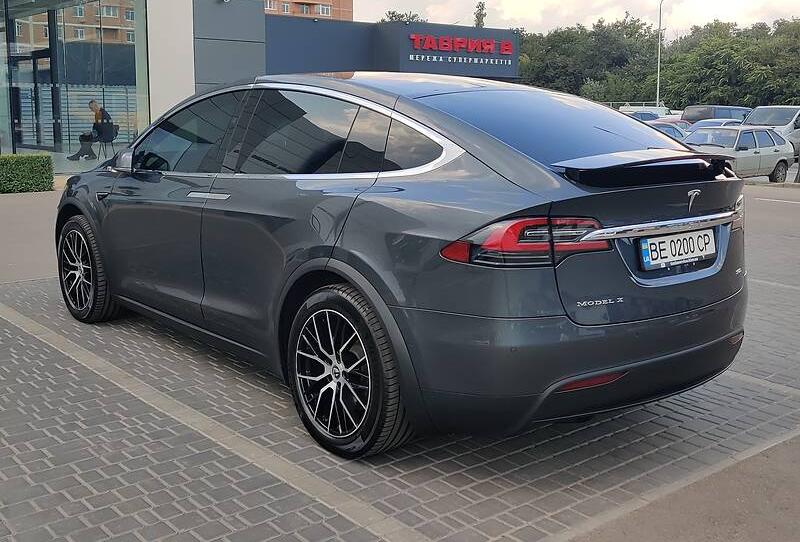 Tesla Model X 2016