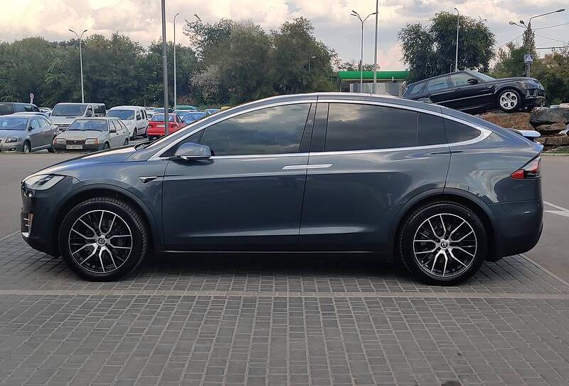 Tesla Model X 2016