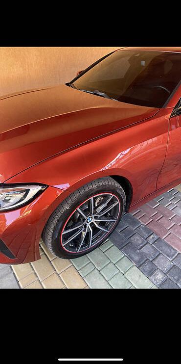 BMW 330 2019