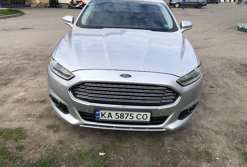 Ford Fusion Titanium AWD 2012