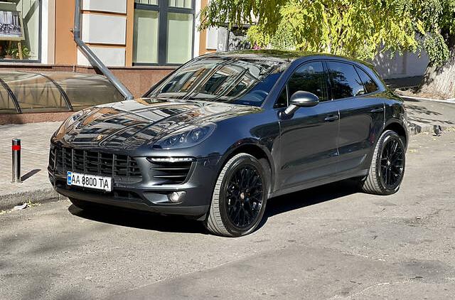 Porsche Macan Sport Edition  2018