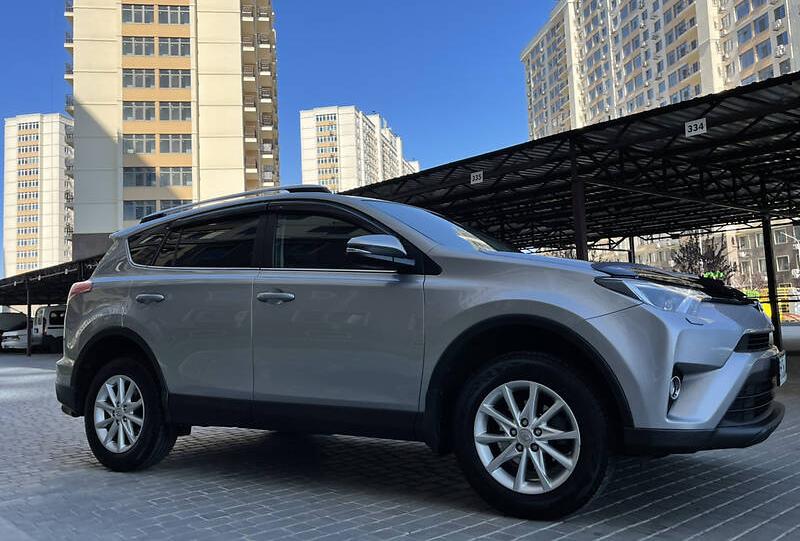 Toyota RAV4 2017