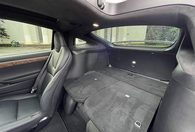 Tesla Model X 75D 2017