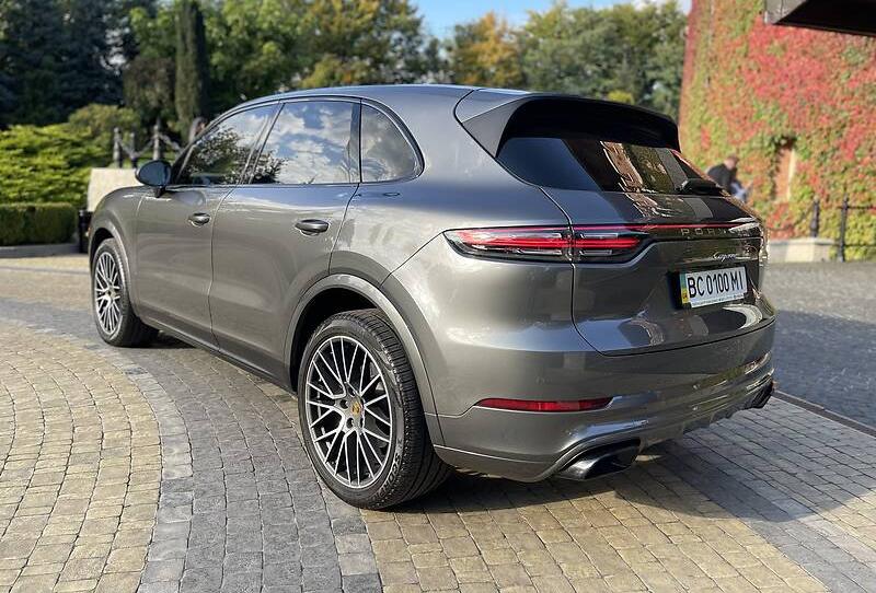 Porsche Cayenne 2019