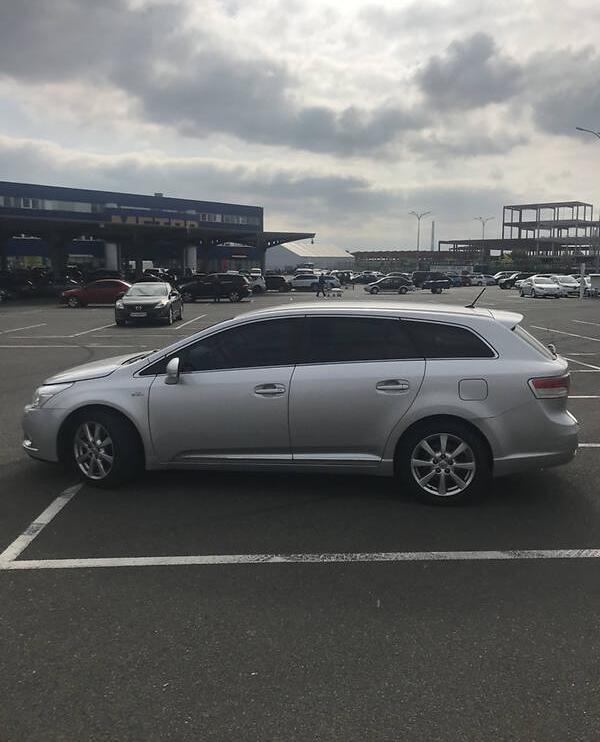 Toyota Avensis 2011