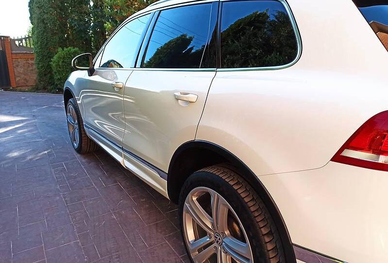 Volkswagen Touareg R Line V8 4.2TDI 2015