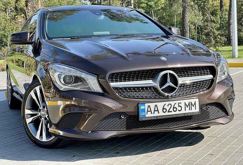 Mercedes-Benz CLA 200 2015