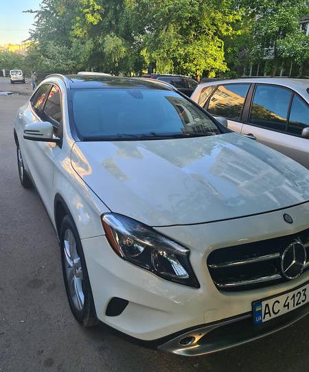 Mercedes-Benz GLA 250 2015