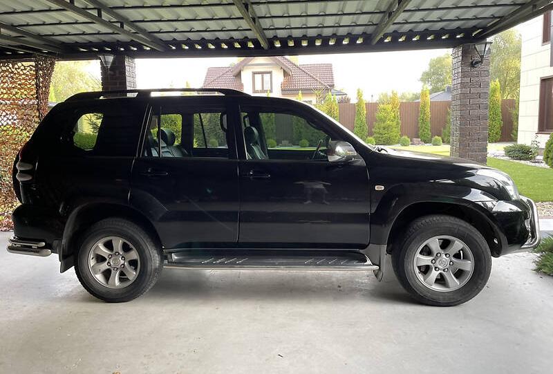 Toyota Land Cruiser Prado 120 2006