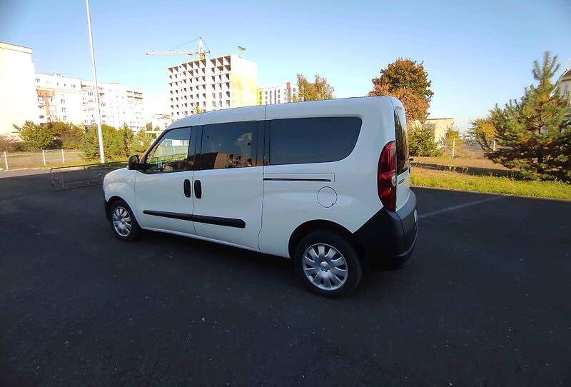Opel Combo пасс. Long 2013