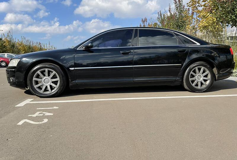 Audi A8 2004