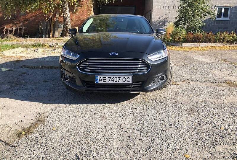 Ford Fusion SE 2015