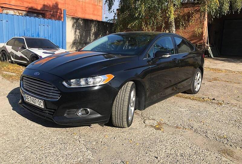 Ford Fusion SE 2015