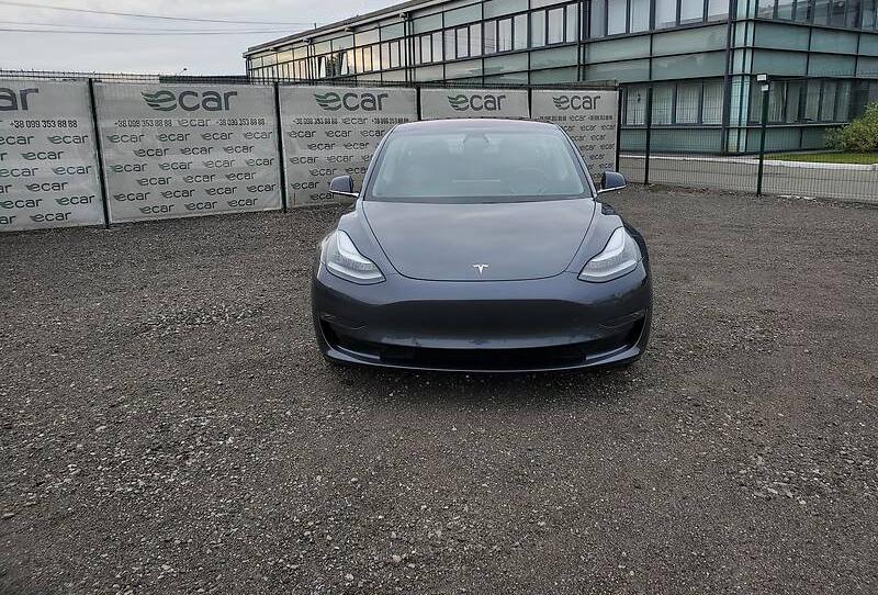 Tesla Model 3 PERFORMANCE FSD 2019