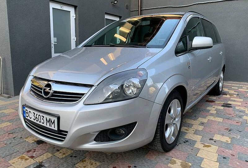 Opel Zafira Nawi 2010