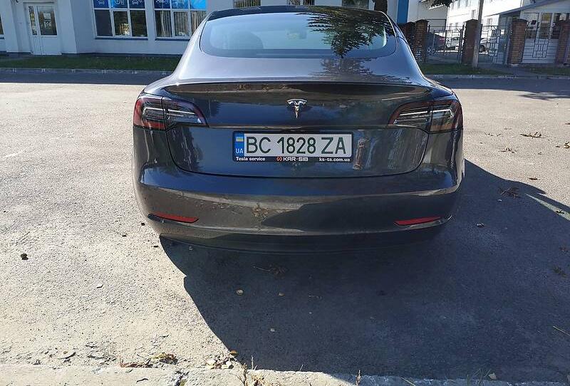 Tesla Model 3 Long Range DM 2020