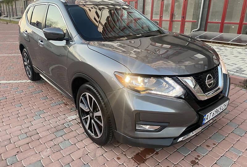 Nissan Rogue  PREMIUM SV.    2018