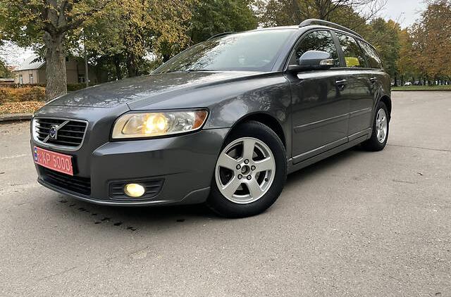 Volvo V50 Momentum  2010