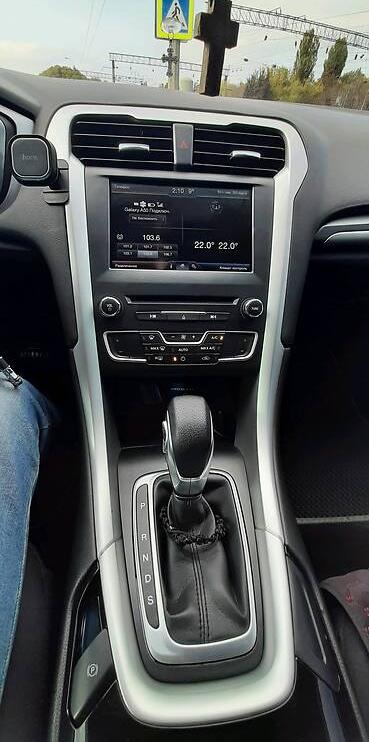 Ford Fusion SE 2016