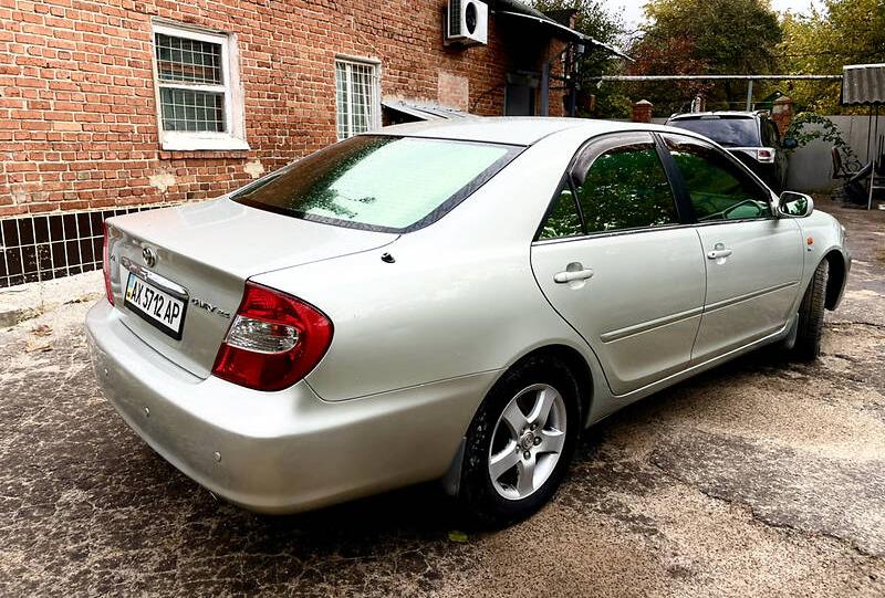 Toyota Camry 2004