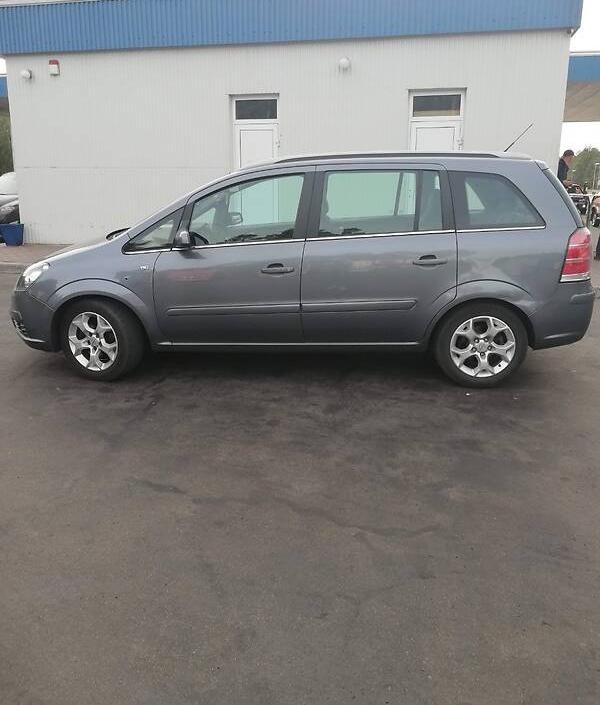Opel Zafira 2005