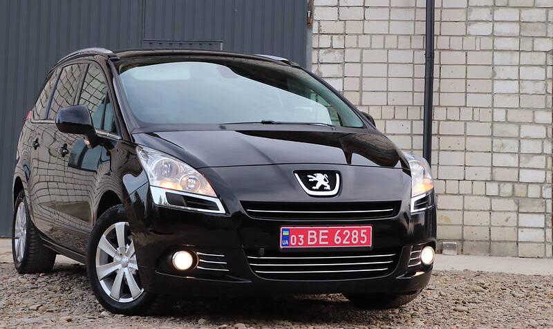 Peugeot 5008   2010