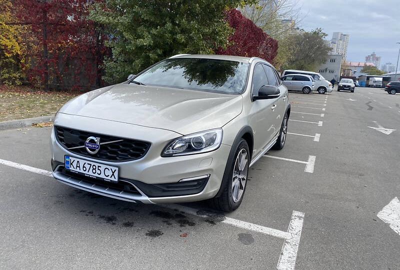 Volvo V60 2018