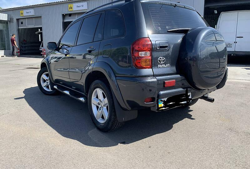 Toyota RAV4 suv 2005