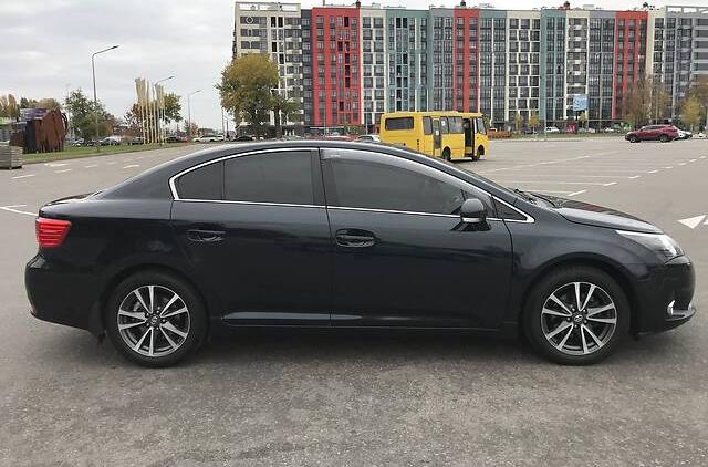 Toyota Avensis MAKSIMALNA  2012