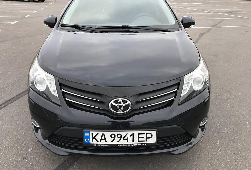 Toyota Avensis MAKSIMALNA  2012