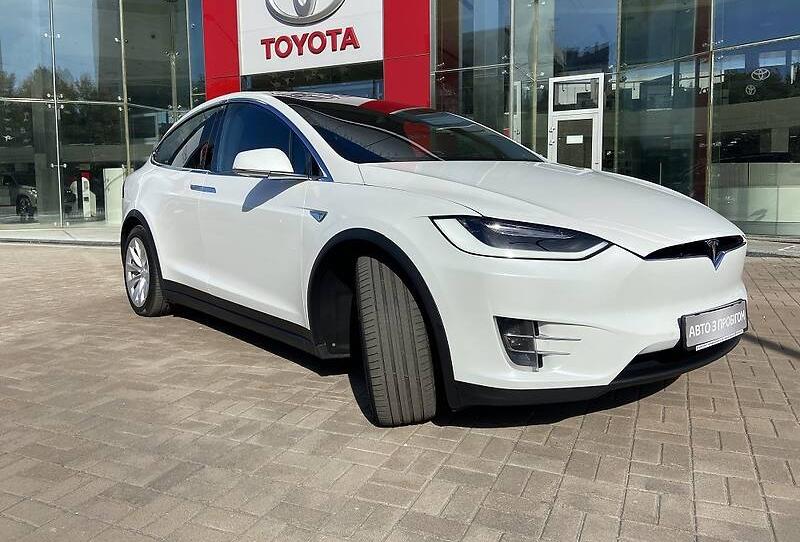 Tesla Model X P90 2016