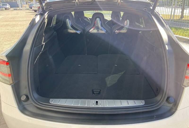 Tesla Model X P90 2016
