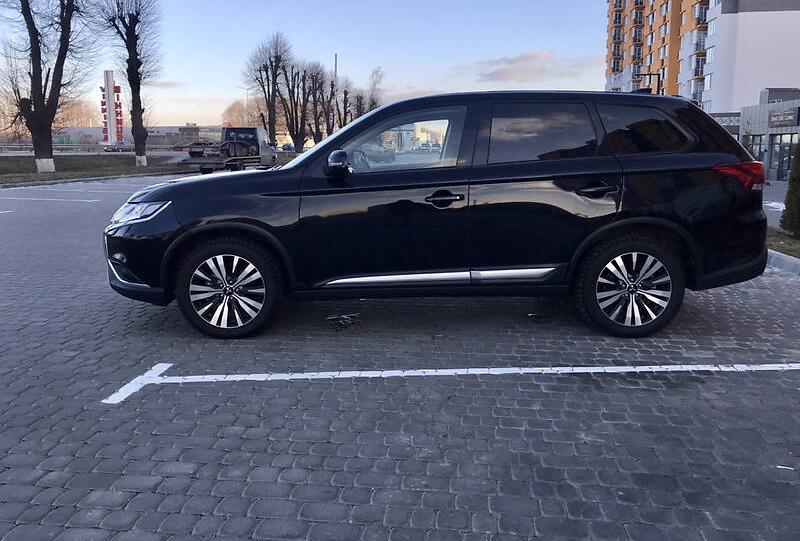 Mitsubishi Outlander 2018
