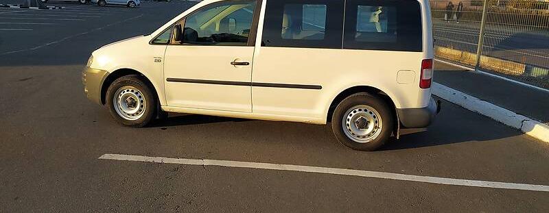 Volkswagen Caddy пасс. 2005