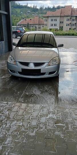 Mitsubishi Lancer 2005