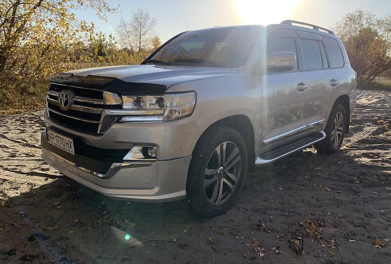 Toyota Land Cruiser 200 2010