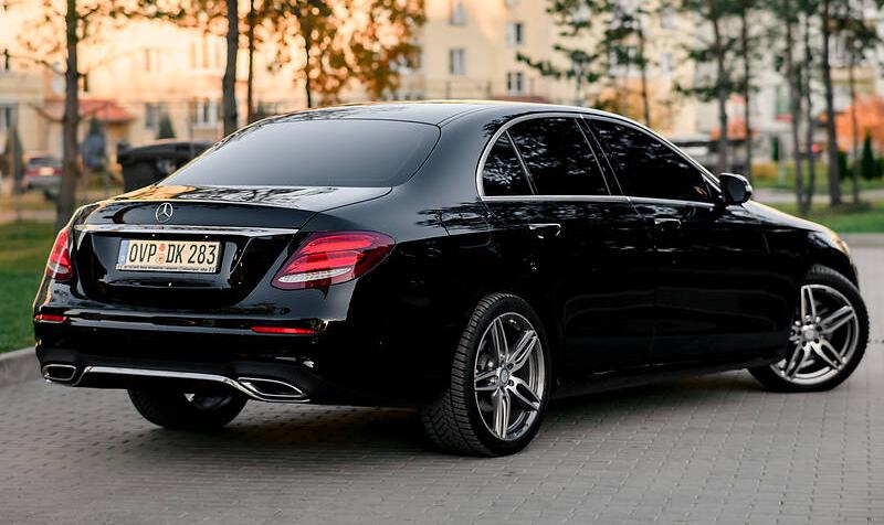 Mercedes-Benz E 220 AMG  2016