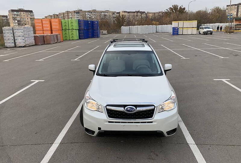 Subaru Forester PREMIUM  2015