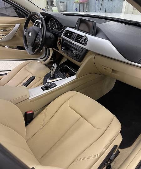 BMW 328 2012
