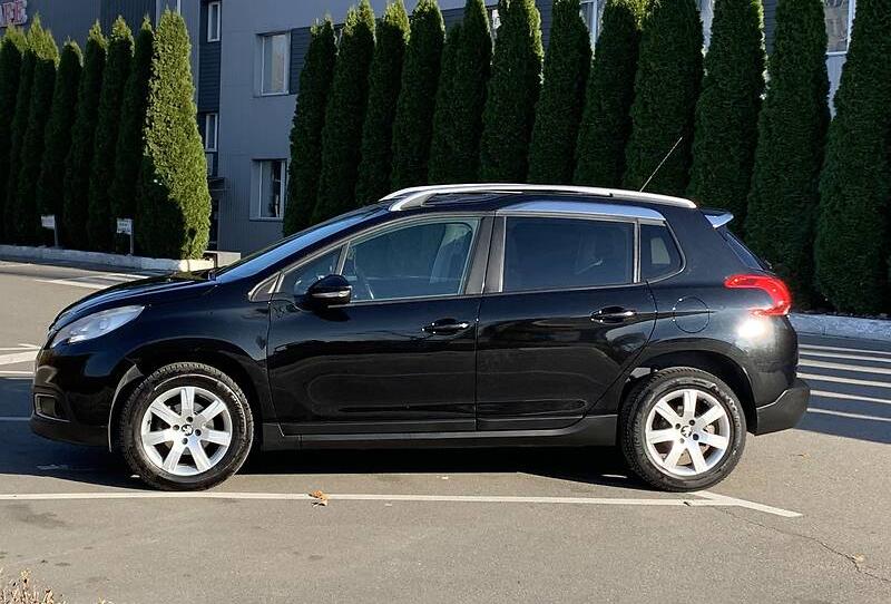 Peugeot 2008 Crossover Panorama 2015