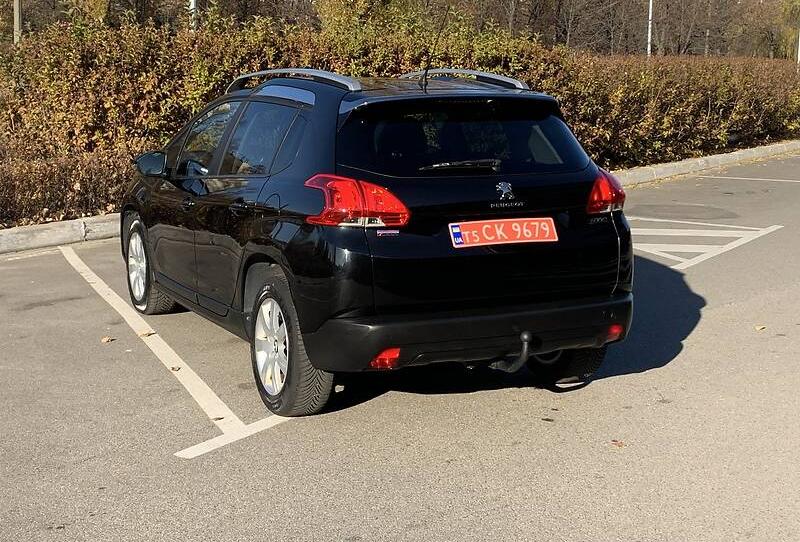 Peugeot 2008 Crossover Panorama 2015