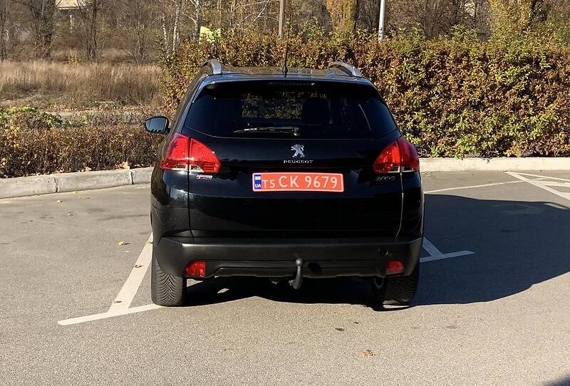Peugeot 2008 Crossover Panorama 2015