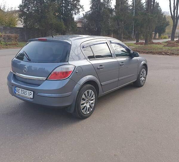 Opel Astra H 2004
