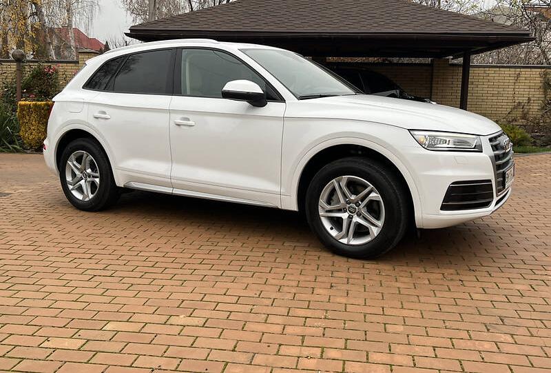 Audi Q5 premium  2018