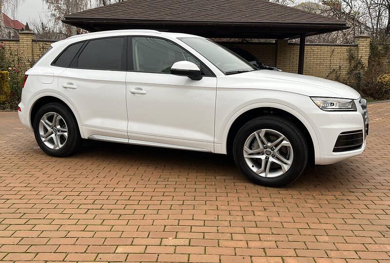 Audi Q5 premium  2018