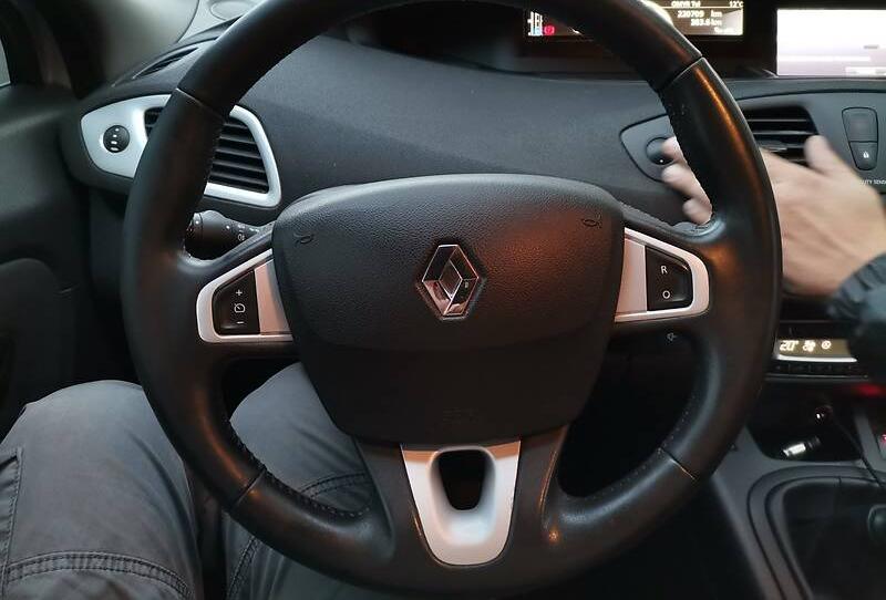 Renault Scenic 2012