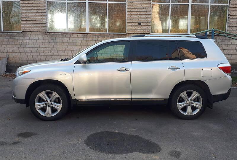Toyota Highlander 3.5 AWD 2011