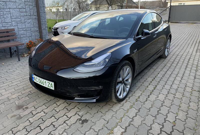 Tesla Model 3 Longe  Range 2019